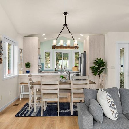 @ Marbella Lane - Wave House, Your Oceanfront Retreat! オークハーバー エクステリア 写真