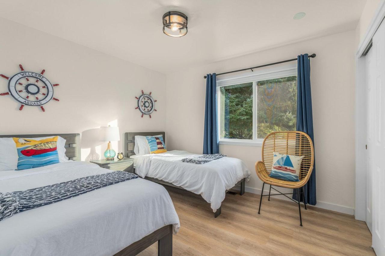 @ Marbella Lane - Wave House, Your Oceanfront Retreat! オークハーバー エクステリア 写真