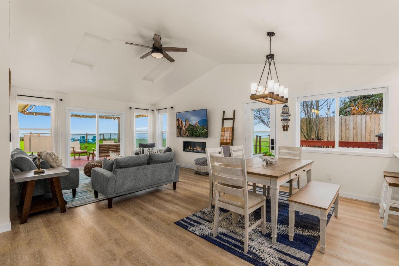 @ Marbella Lane - Wave House, Your Oceanfront Retreat! オークハーバー エクステリア 写真