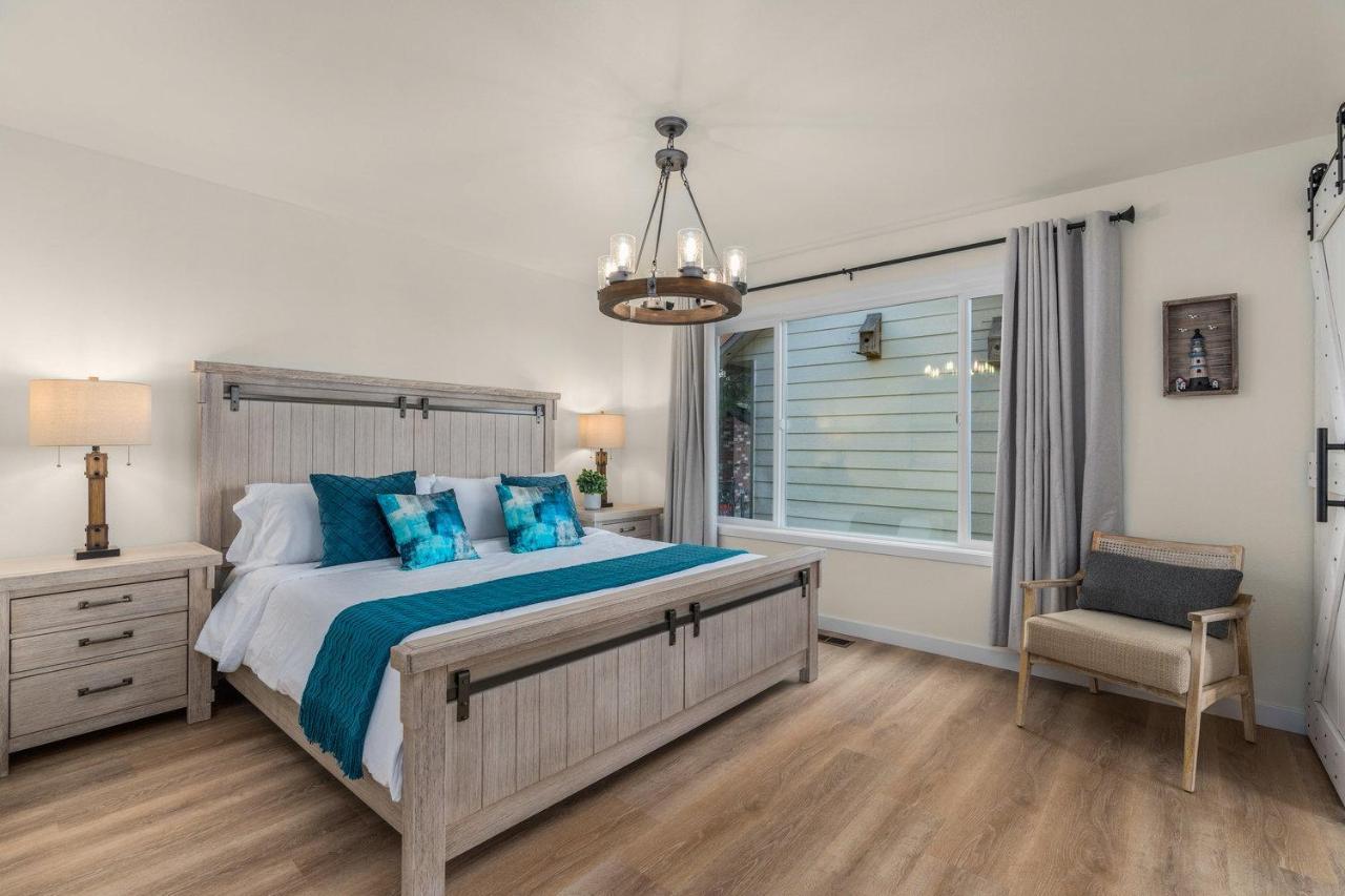 @ Marbella Lane - Wave House, Your Oceanfront Retreat! オークハーバー エクステリア 写真